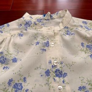 Vintage Sears floral print button-up - crepe style material